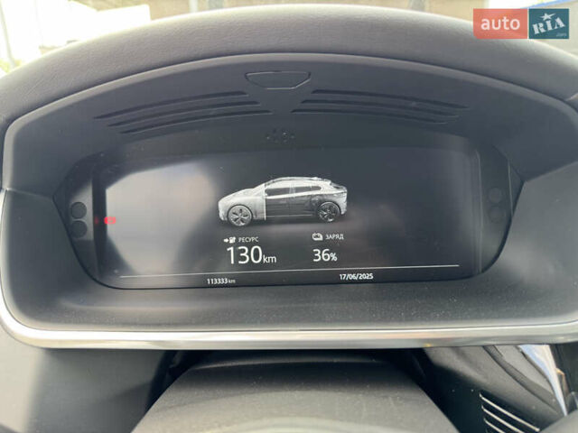 Чорний Ягуар I-Pace, об'ємом двигуна 0 л та пробігом 119 тис. км за 24999 $, фото 15 на Automoto.ua