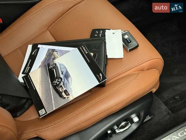 Черный Ягуар I-Pace, объемом двигателя 0 л и пробегом 130 тыс. км за 21900 $, фото 20 на Automoto.ua