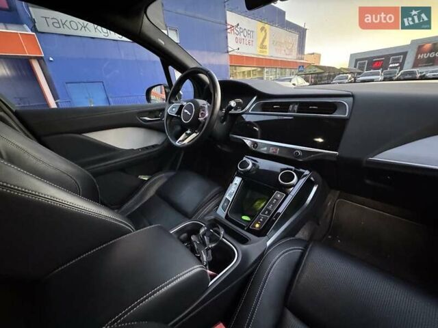 Черный Ягуар I-Pace, объемом двигателя 0 л и пробегом 120 тыс. км за 26000 $, фото 2 на Automoto.ua