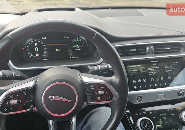 Черный Ягуар I-Pace, объемом двигателя 0 л и пробегом 109 тыс. км за 24450 $, фото 6 на Automoto.ua