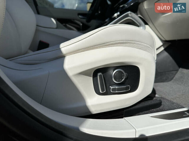 Черный Ягуар I-Pace, объемом двигателя 0 л и пробегом 175 тыс. км за 28900 $, фото 46 на Automoto.ua
