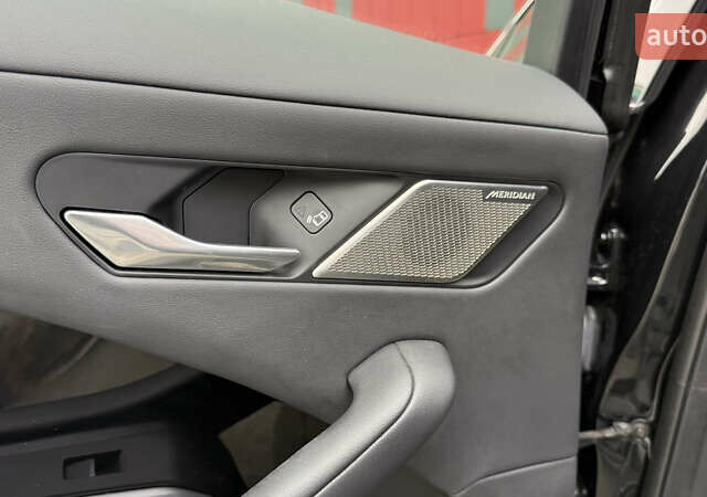 Черный Ягуар I-Pace, объемом двигателя 0 л и пробегом 121 тыс. км за 22500 $, фото 41 на Automoto.ua
