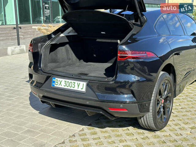 Черный Ягуар I-Pace, объемом двигателя 0 л и пробегом 175 тыс. км за 28900 $, фото 30 на Automoto.ua