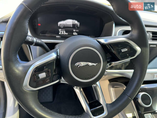 Черный Ягуар I-Pace, объемом двигателя 0 л и пробегом 175 тыс. км за 28900 $, фото 79 на Automoto.ua