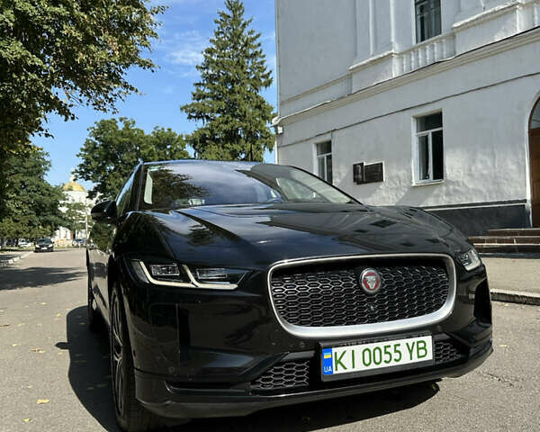 Черный Ягуар I-Pace, объемом двигателя 0 л и пробегом 141 тыс. км за 27000 $, фото 1 на Automoto.ua