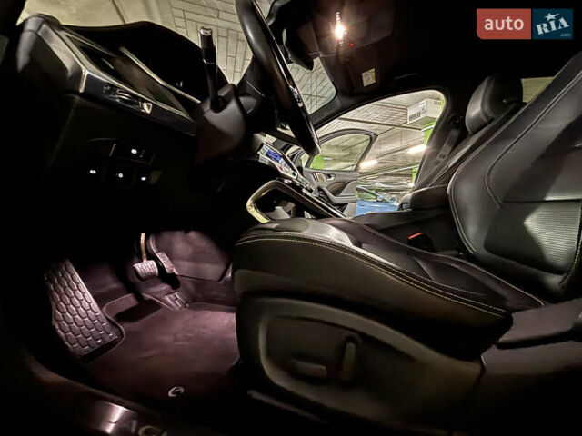 Черный Ягуар I-Pace, объемом двигателя 0 л и пробегом 77 тыс. км за 30000 $, фото 7 на Automoto.ua