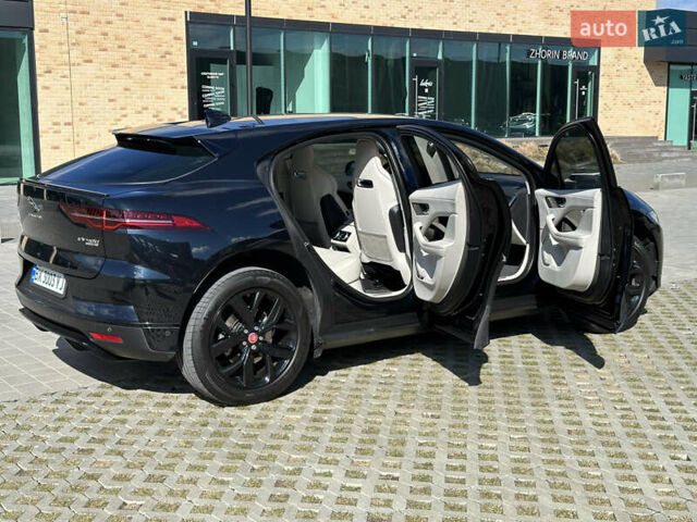 Черный Ягуар I-Pace, объемом двигателя 0 л и пробегом 175 тыс. км за 28900 $, фото 48 на Automoto.ua