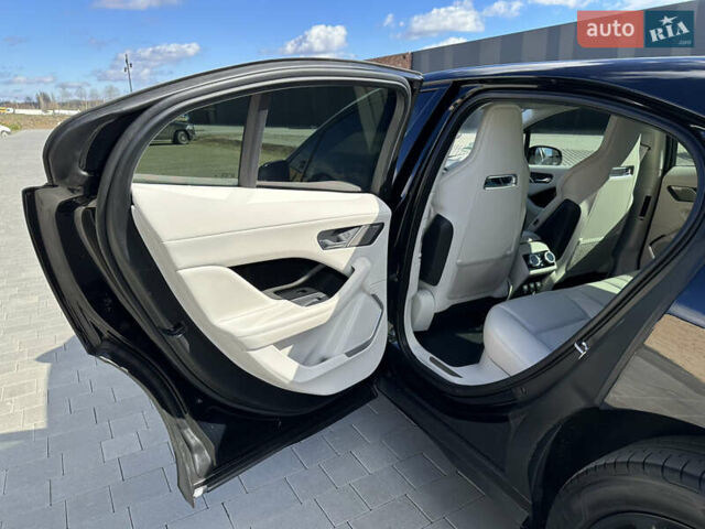 Черный Ягуар I-Pace, объемом двигателя 0 л и пробегом 175 тыс. км за 28900 $, фото 68 на Automoto.ua