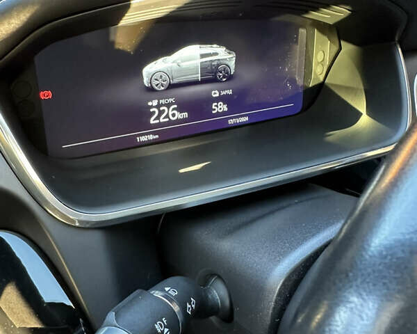Черный Ягуар I-Pace, объемом двигателя 0 л и пробегом 109 тыс. км за 24950 $, фото 15 на Automoto.ua