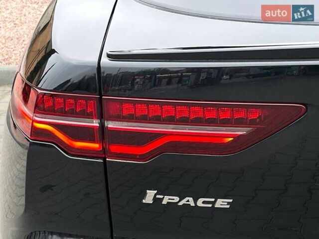 Черный Ягуар I-Pace, объемом двигателя 0 л и пробегом 68 тыс. км за 24499 $, фото 21 на Automoto.ua