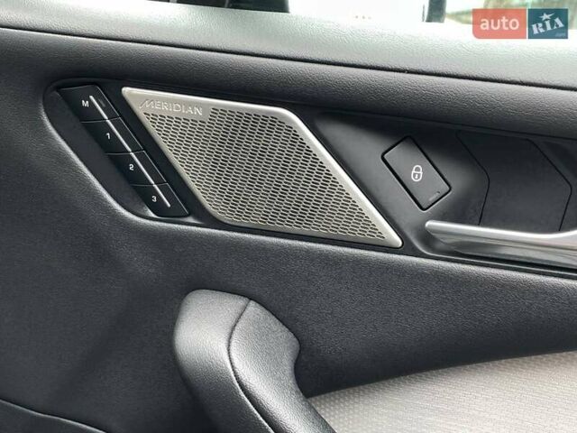 Черный Ягуар I-Pace, объемом двигателя 0 л и пробегом 68 тыс. км за 24499 $, фото 48 на Automoto.ua