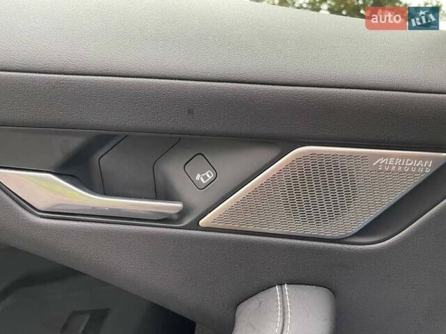 Черный Ягуар I-Pace, объемом двигателя 0 л и пробегом 110 тыс. км за 40000 $, фото 9 на Automoto.ua