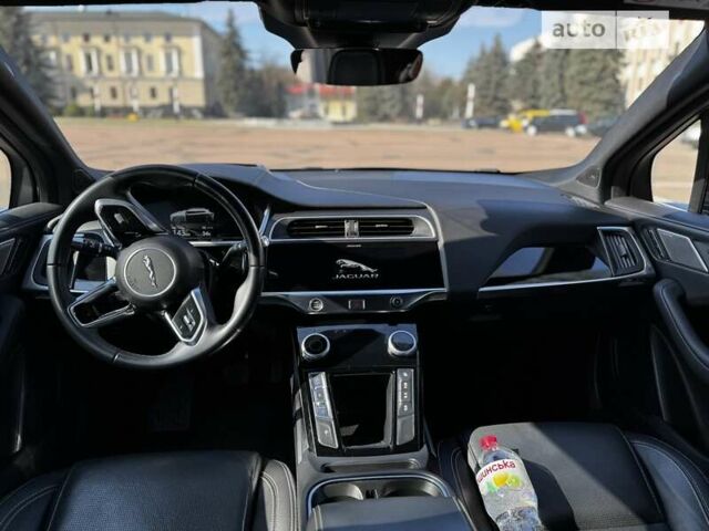 Черный Ягуар I-Pace, объемом двигателя 0 л и пробегом 165 тыс. км за 23500 $, фото 40 на Automoto.ua