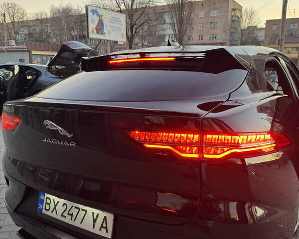 Черный Ягуар I-Pace, объемом двигателя 0 л и пробегом 157 тыс. км за 25999 $, фото 5 на Automoto.ua