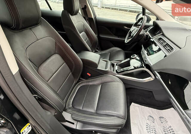 Черный Ягуар I-Pace, объемом двигателя 0 л и пробегом 121 тыс. км за 22500 $, фото 59 на Automoto.ua
