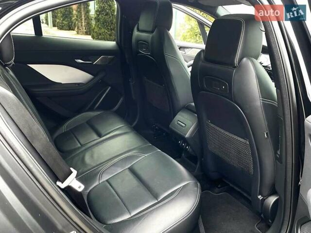 Черный Ягуар I-Pace, объемом двигателя 0 л и пробегом 68 тыс. км за 24499 $, фото 51 на Automoto.ua