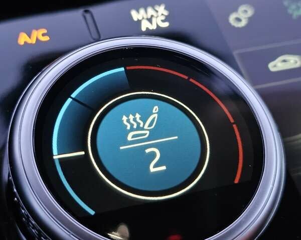Черный Ягуар I-Pace, объемом двигателя 0 л и пробегом 91 тыс. км за 28000 $, фото 28 на Automoto.ua