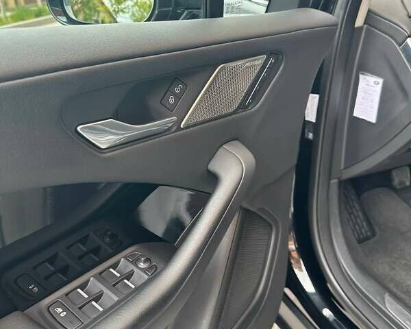 Черный Ягуар I-Pace, объемом двигателя 0 л и пробегом 188 тыс. км за 21000 $, фото 37 на Automoto.ua