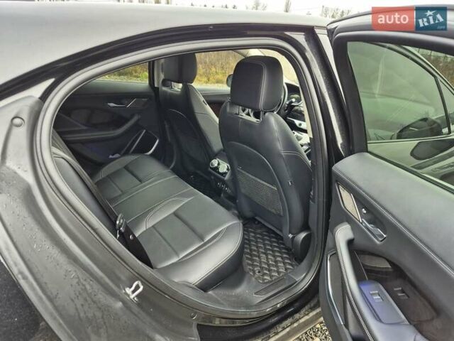 Черный Ягуар I-Pace, объемом двигателя 0 л и пробегом 115 тыс. км за 24800 $, фото 23 на Automoto.ua