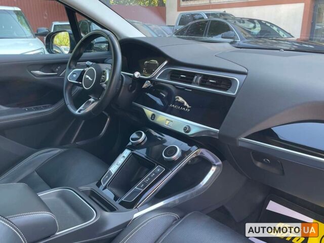 Черный Ягуар I-Pace, объемом двигателя 90 л и пробегом 121 тыс. км за 27100 $, фото 26 на Automoto.ua