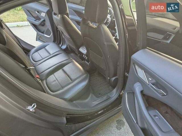 Черный Ягуар I-Pace, объемом двигателя 0 л и пробегом 115 тыс. км за 26500 $, фото 26 на Automoto.ua