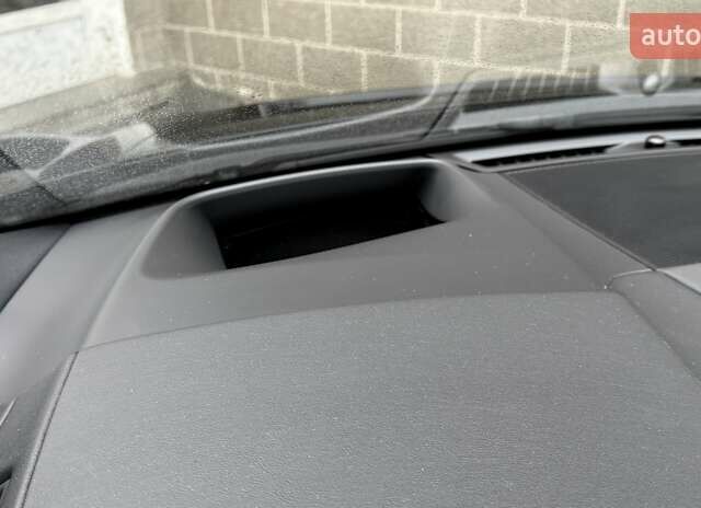 Черный Ягуар I-Pace, объемом двигателя 0 л и пробегом 130 тыс. км за 21900 $, фото 16 на Automoto.ua