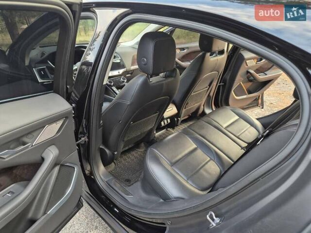 Черный Ягуар I-Pace, объемом двигателя 0 л и пробегом 123 тыс. км за 26500 $, фото 9 на Automoto.ua