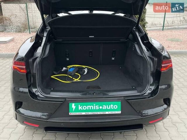 Черный Ягуар I-Pace, объемом двигателя 0 л и пробегом 68 тыс. км за 24499 $, фото 54 на Automoto.ua