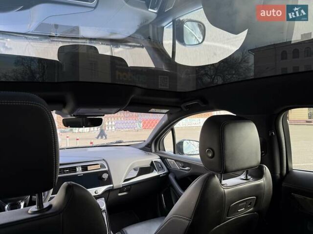 Черный Ягуар I-Pace, объемом двигателя 0 л и пробегом 155 тыс. км за 27000 $, фото 16 на Automoto.ua