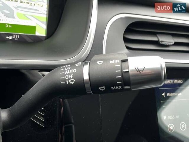 Черный Ягуар I-Pace, объемом двигателя 0 л и пробегом 68 тыс. км за 24499 $, фото 41 на Automoto.ua
