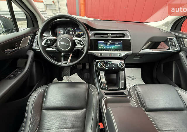 Черный Ягуар I-Pace, объемом двигателя 0 л и пробегом 121 тыс. км за 22500 $, фото 64 на Automoto.ua