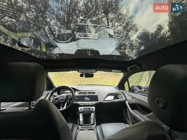 Черный Ягуар I-Pace, объемом двигателя 0 л и пробегом 81 тыс. км за 26900 $, фото 21 на Automoto.ua