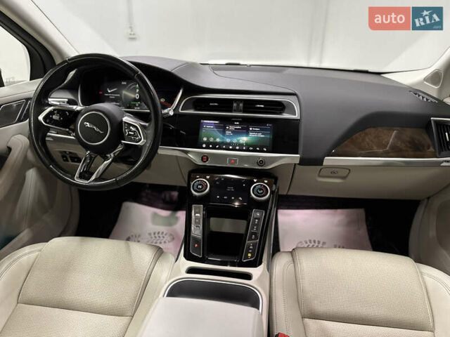 Черный Ягуар I-Pace, объемом двигателя 0 л и пробегом 160 тыс. км за 23000 $, фото 29 на Automoto.ua