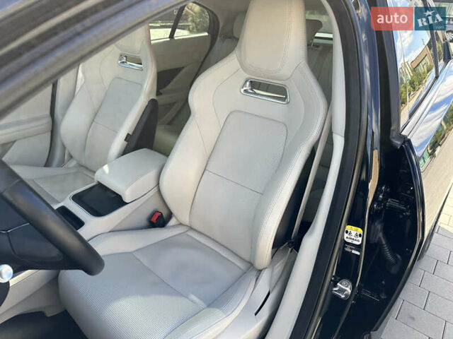 Черный Ягуар I-Pace, объемом двигателя 0 л и пробегом 175 тыс. км за 28900 $, фото 91 на Automoto.ua