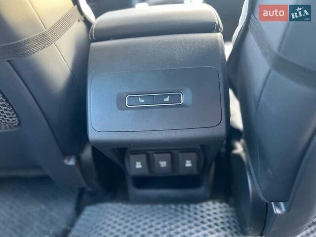 Чорний Ягуар I-Pace, об'ємом двигуна 0 л та пробігом 125 тис. км за 24900 $, фото 13 на Automoto.ua