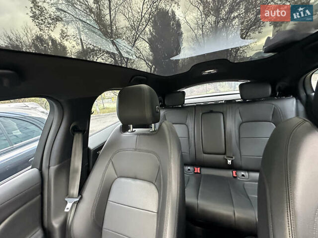 Черный Ягуар I-Pace, объемом двигателя 0 л и пробегом 81 тыс. км за 26900 $, фото 22 на Automoto.ua