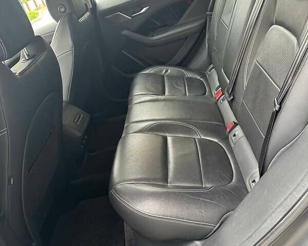 Черный Ягуар I-Pace, объемом двигателя 0 л и пробегом 188 тыс. км за 17500 $, фото 41 на Automoto.ua