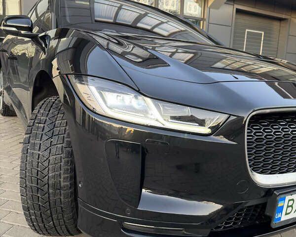 Черный Ягуар I-Pace, объемом двигателя 0 л и пробегом 157 тыс. км за 25999 $, фото 3 на Automoto.ua