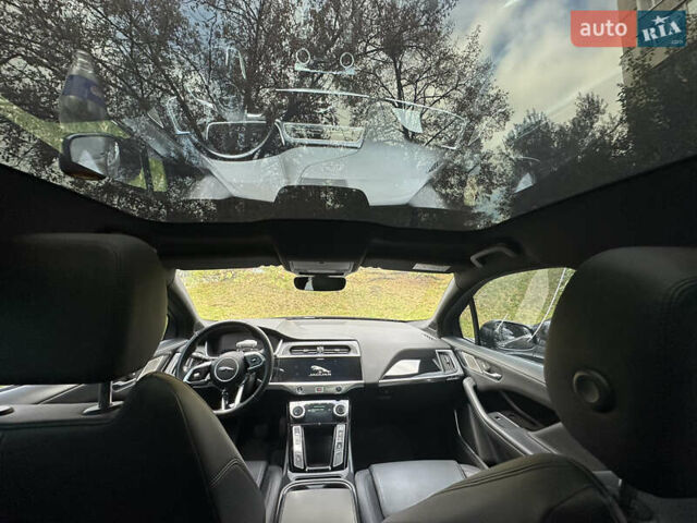 Черный Ягуар I-Pace, объемом двигателя 0 л и пробегом 81 тыс. км за 26900 $, фото 20 на Automoto.ua