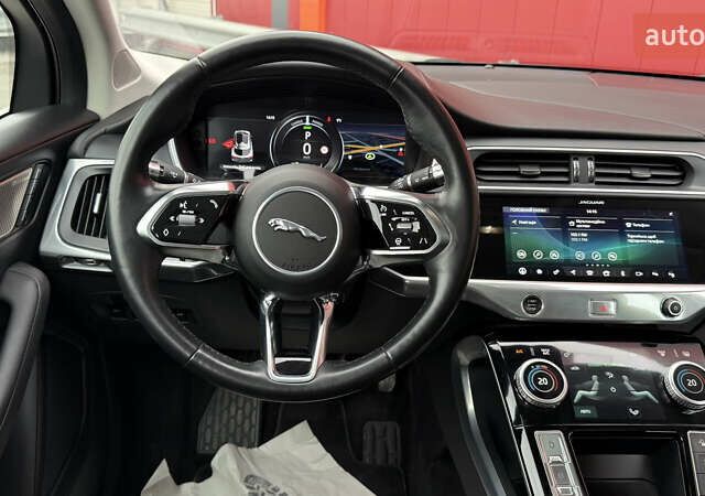 Черный Ягуар I-Pace, объемом двигателя 0 л и пробегом 121 тыс. км за 22500 $, фото 66 на Automoto.ua