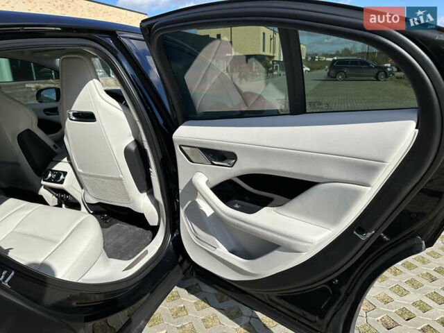 Черный Ягуар I-Pace, объемом двигателя 0 л и пробегом 175 тыс. км за 28900 $, фото 52 на Automoto.ua