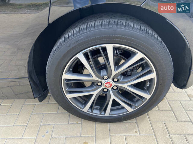 Чорний Ягуар I-Pace, об'ємом двигуна 0 л та пробігом 172 тис. км за 23500 $, фото 37 на Automoto.ua