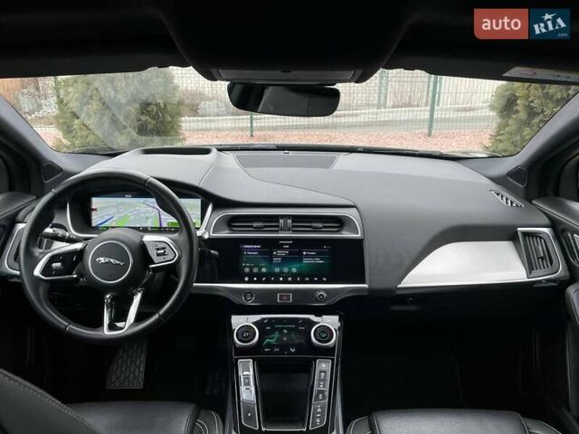 Черный Ягуар I-Pace, объемом двигателя 0 л и пробегом 68 тыс. км за 24499 $, фото 1 на Automoto.ua