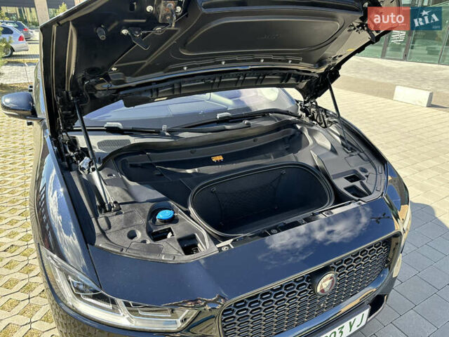 Черный Ягуар I-Pace, объемом двигателя 0 л и пробегом 175 тыс. км за 28900 $, фото 36 на Automoto.ua