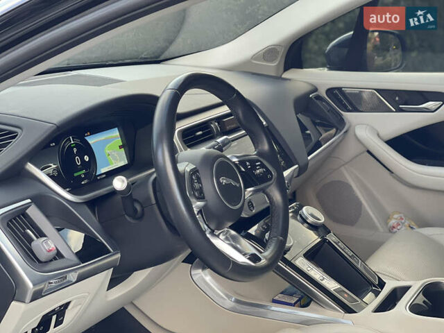 Черный Ягуар I-Pace, объемом двигателя 0 л и пробегом 110 тыс. км за 22600 $, фото 35 на Automoto.ua