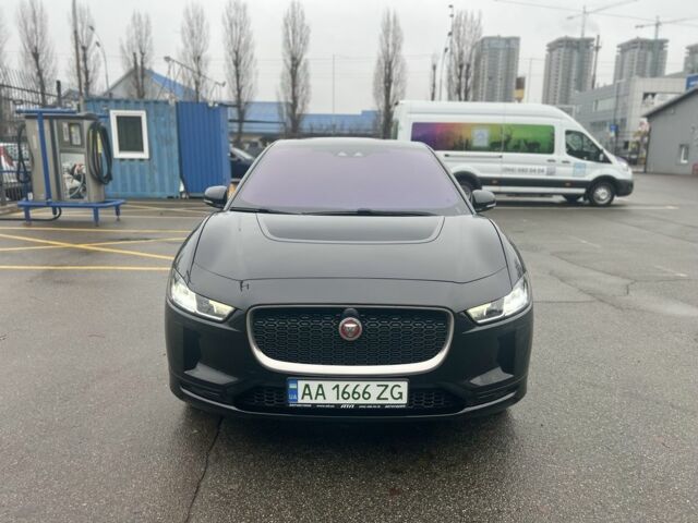 Черный Ягуар I-Pace, объемом двигателя 0 л и пробегом 92 тыс. км за 23000 $, фото 1 на Automoto.ua