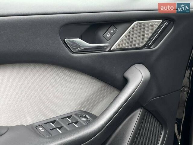 Черный Ягуар I-Pace, объемом двигателя 0 л и пробегом 68 тыс. км за 24499 $, фото 33 на Automoto.ua