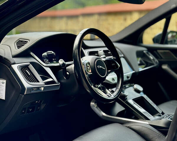 Чорний Ягуар I-Pace, об'ємом двигуна 0 л та пробігом 118 тис. км за 23450 $, фото 20 на Automoto.ua