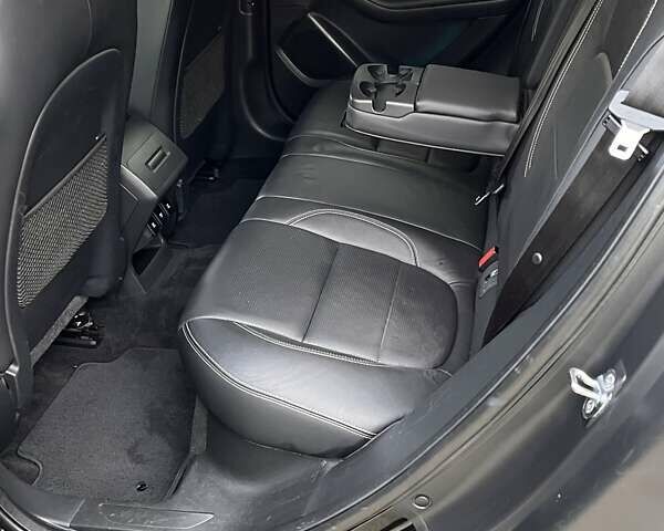 Черный Ягуар I-Pace, объемом двигателя 0 л и пробегом 69 тыс. км за 21999 $, фото 6 на Automoto.ua