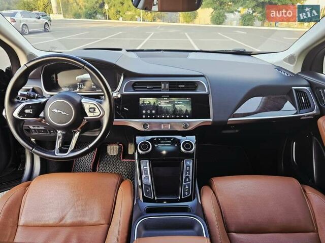 Чорний Ягуар I-Pace, об'ємом двигуна 0 л та пробігом 95 тис. км за 24500 $, фото 5 на Automoto.ua